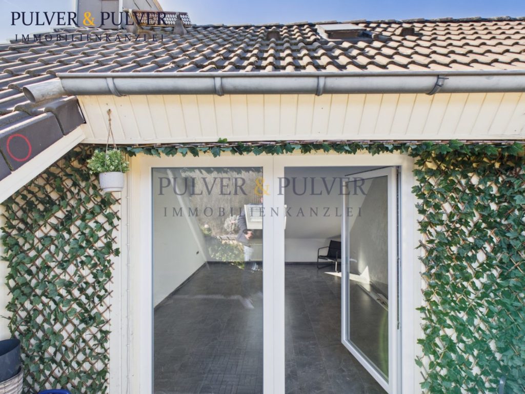 Loggia Blick Wohnzimmer